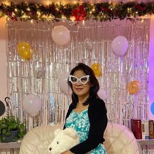 Meet your Posher, Eimra